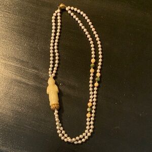 Vintage- Elegant Pearl and Jade Necklace!